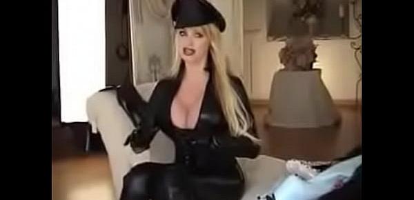  Taylor wane in leather